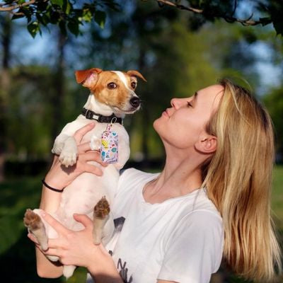 Fundistributeur sac à déjection rose