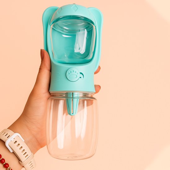 Gourde pour chien​ solution 2 en 1