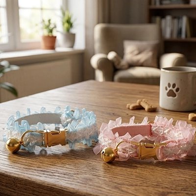 Présentation des couleurs du Collier Chien rose et bleu