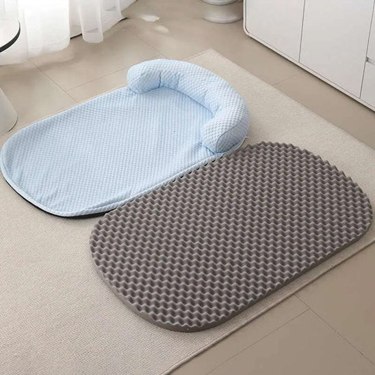 Tapis rafraichissant chien bleu dessus vue dessous